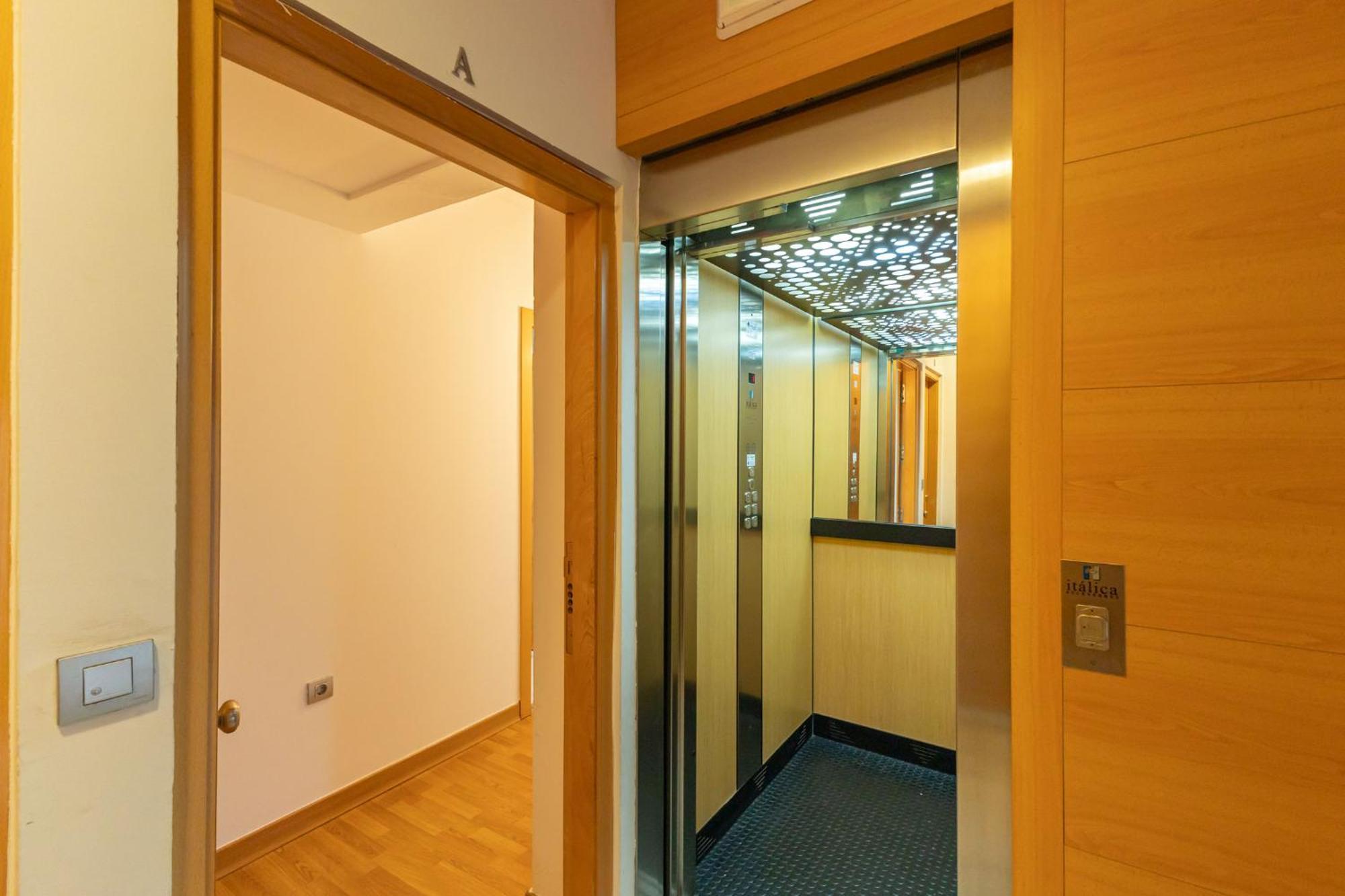 סביליה Charming Apartment At San Bernardo Neighborhood By Ocityzen מראה חיצוני תמונה